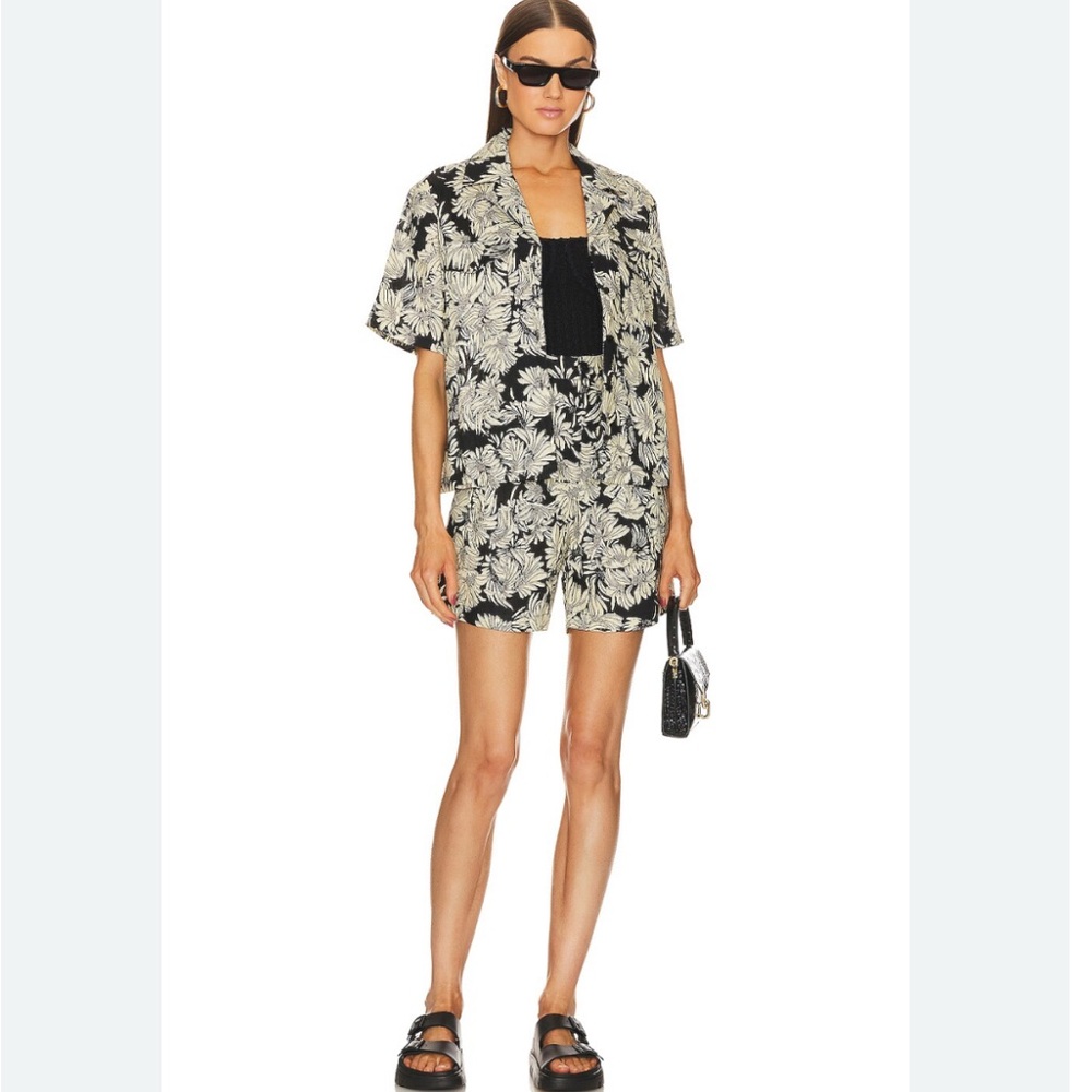 ANINE BING Carrie Linen Shorts in Black Floral Print
